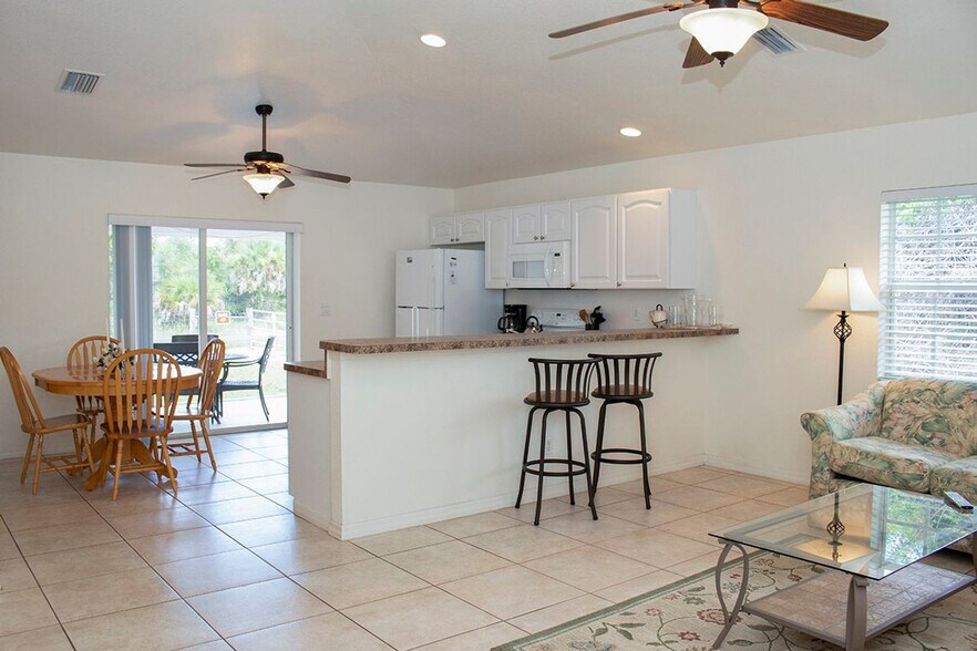 Primary Photo - 3583 Cape Haze Dr