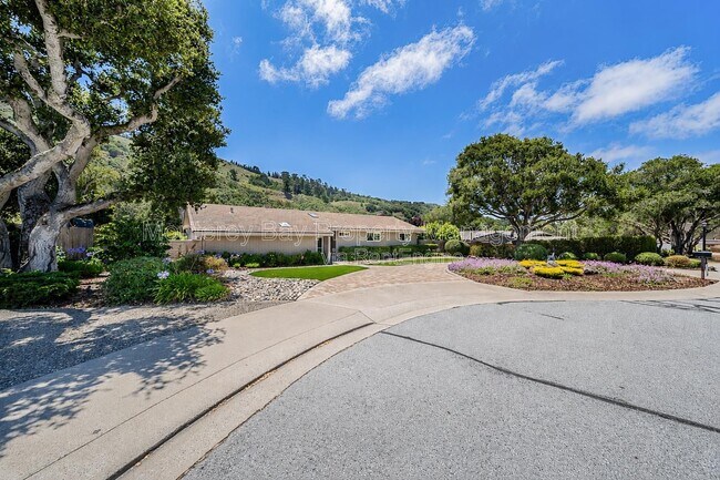 Building Photo - 10160 Sunstar Rd