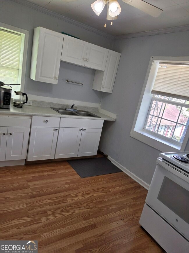 Building Photo - 5 1/2 Walker St