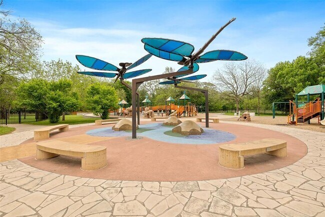 Building Photo - 7208 Bertram Ct