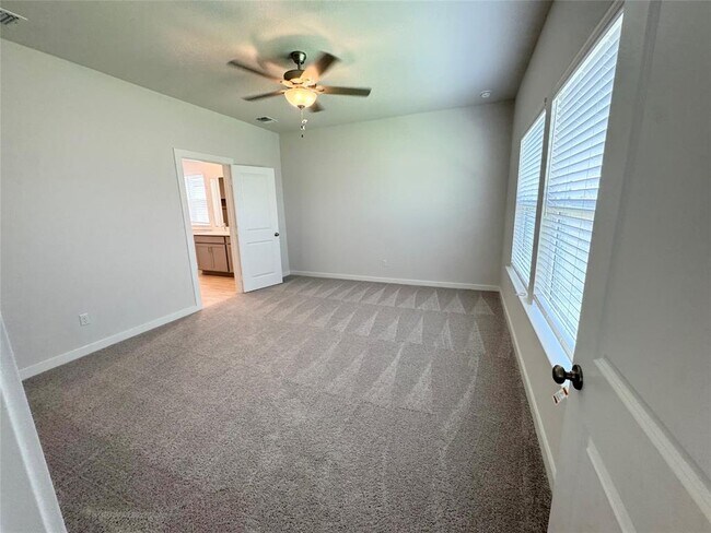 Building Photo - 109 Corn Ln