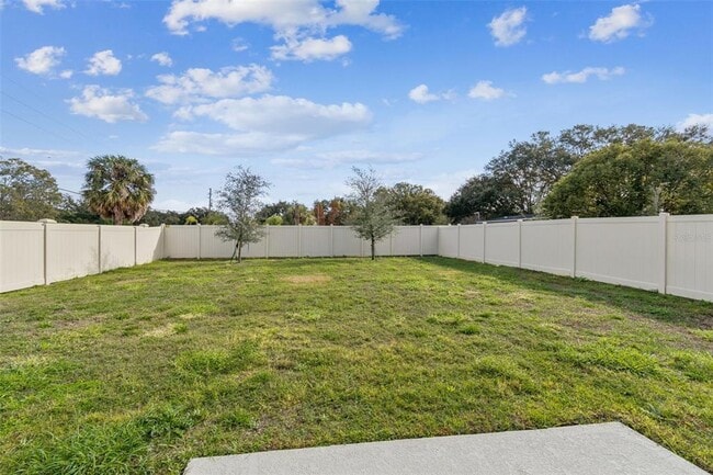 Building Photo - 601 Ambleside Dr