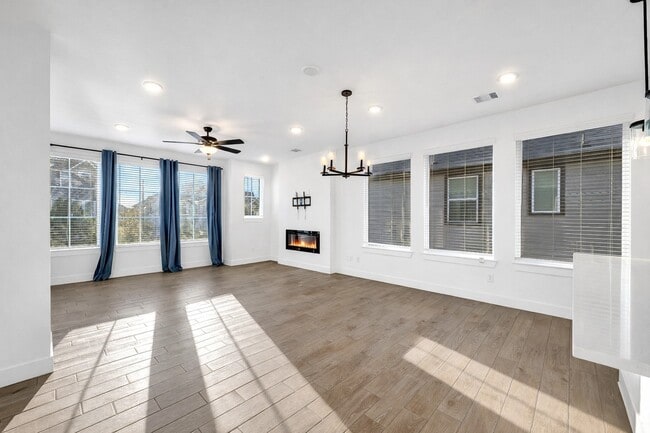 Building Photo - 18714 Colorado River Ln