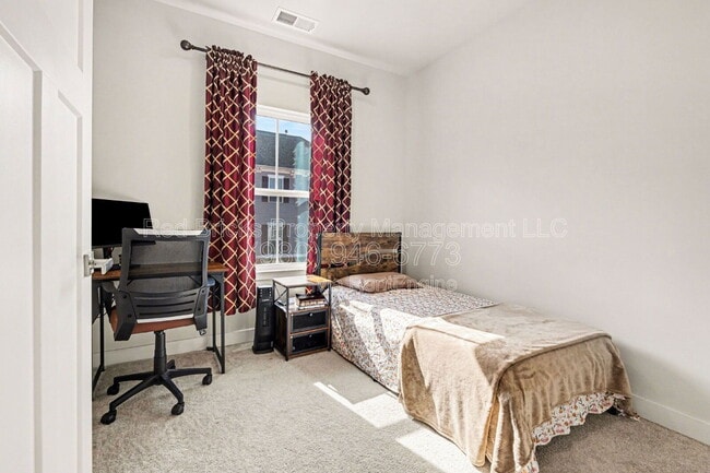 Building Photo - 9306 Mallard Mls Dr