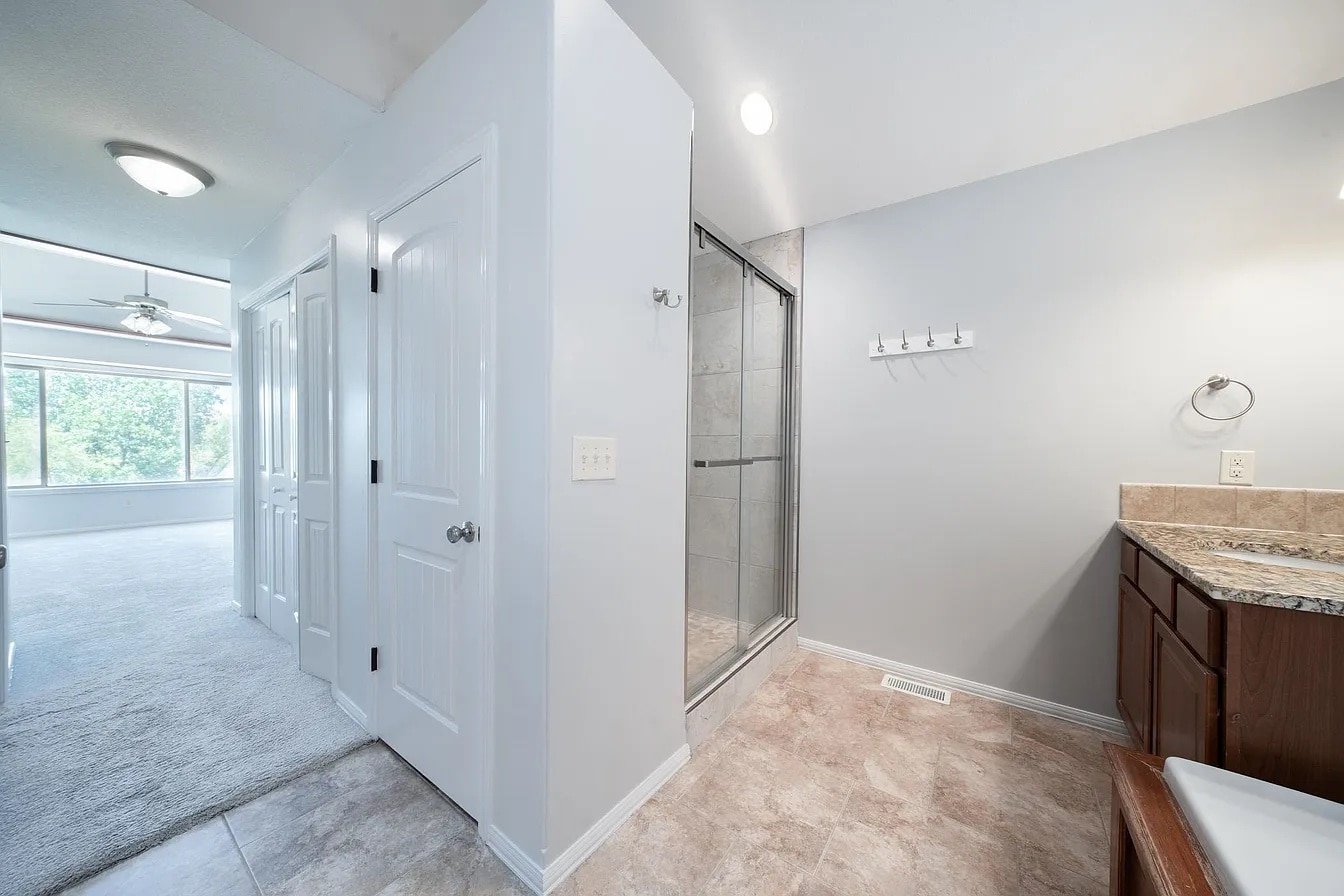 Building Photo - 14011 E Watson St