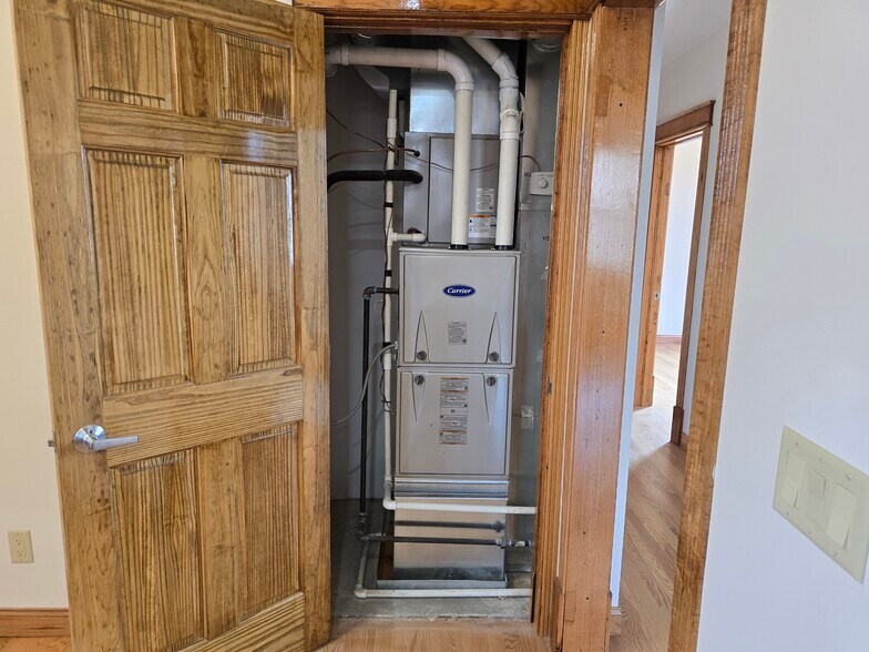 90% efficient furnace - 1204 N Kedzie Ave
