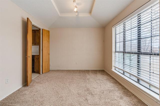 Building Photo - 2512 Silverthorne Dr