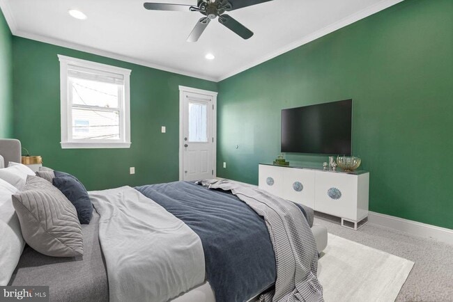 Building Photo - 1614 Clarkson St