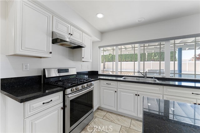 Building Photo - 12832 King Canyon Rd