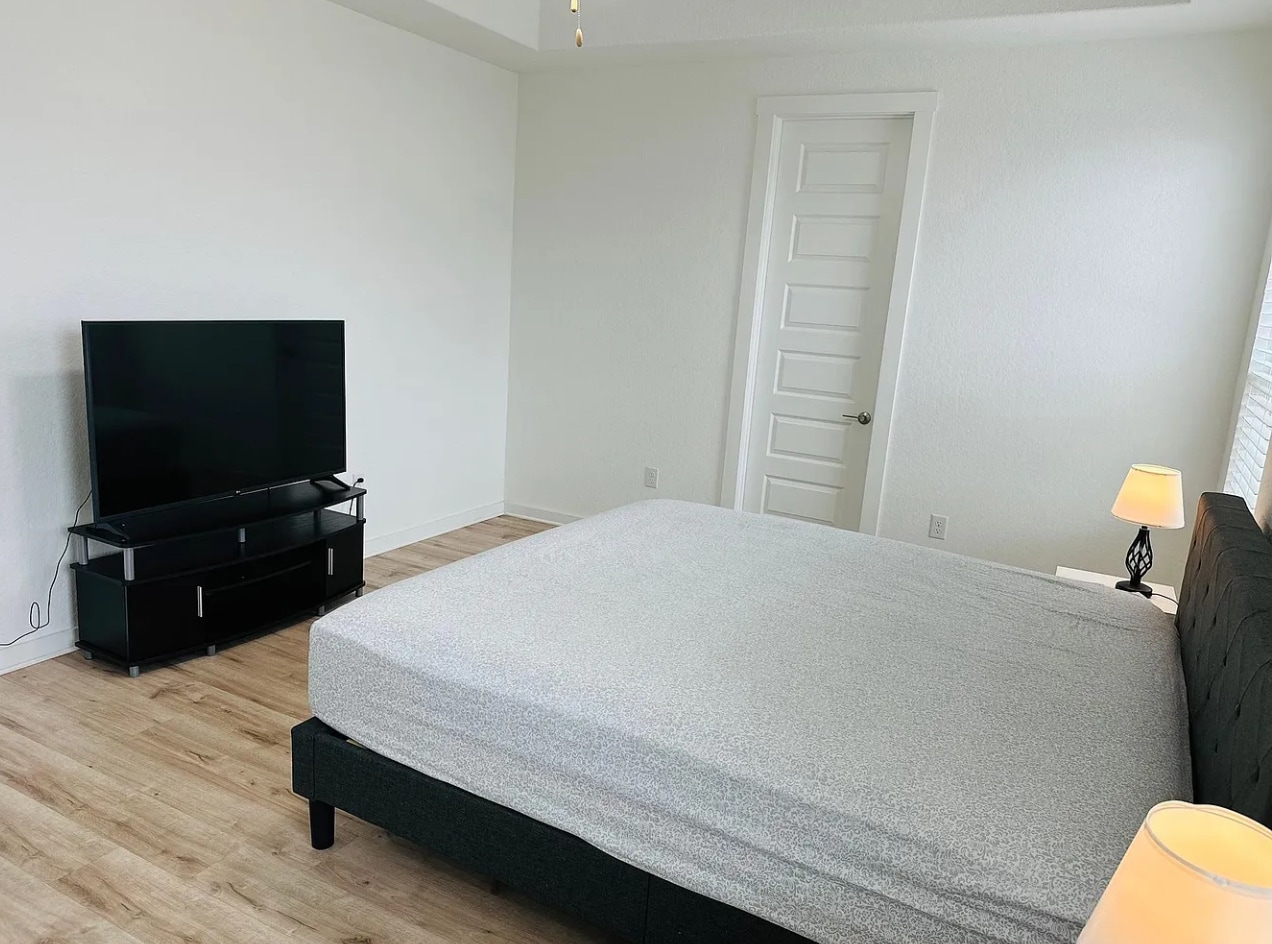 Building Photo - 2332 Bravo Pass