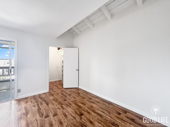 Building Photo - Beautiful 2B 2BA Condo in Point Loma w/ Re...
