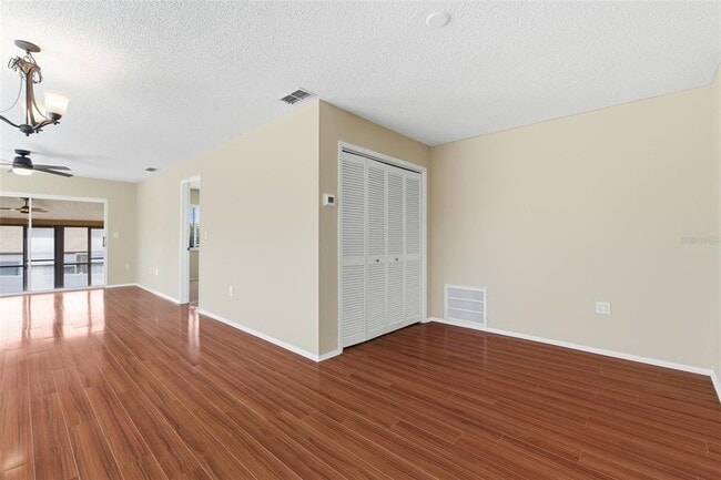 Building Photo - 4440 Pelorus Dr