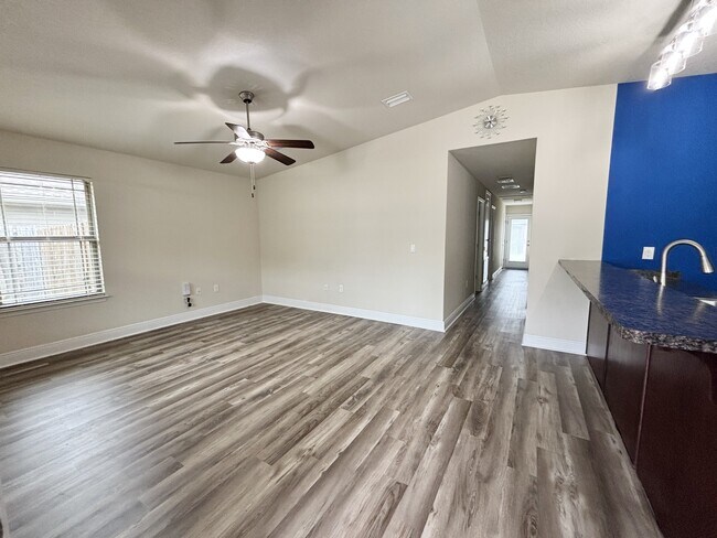 Building Photo - 5143 Carmell Ridge Cir