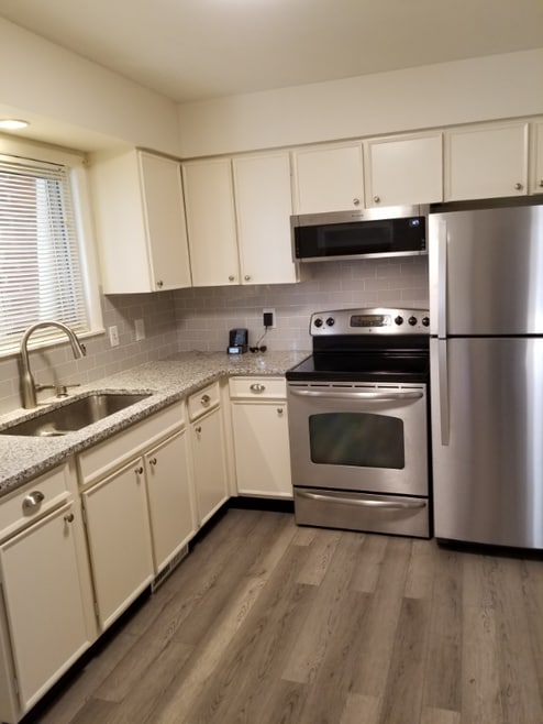 Building Photo - 1207 Castlerock Dr