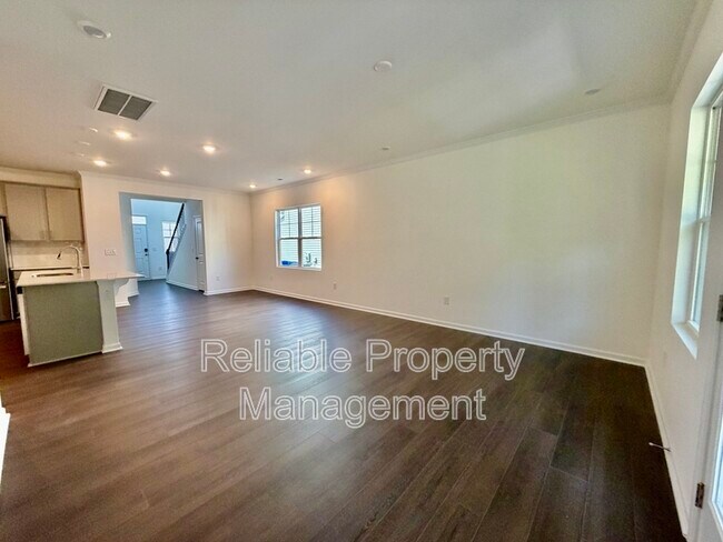 Building Photo - 354 Beachcomber Dr