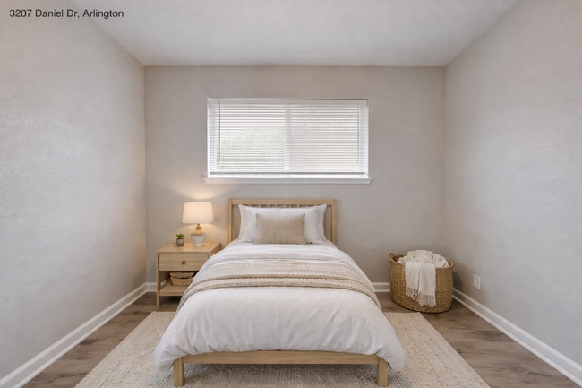 Building Photo - Move-In Ready 4BR Home in Arlington | Sunroom & Large Yard near DFW