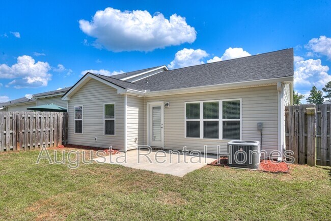 Building Photo - 712 Edenberry St