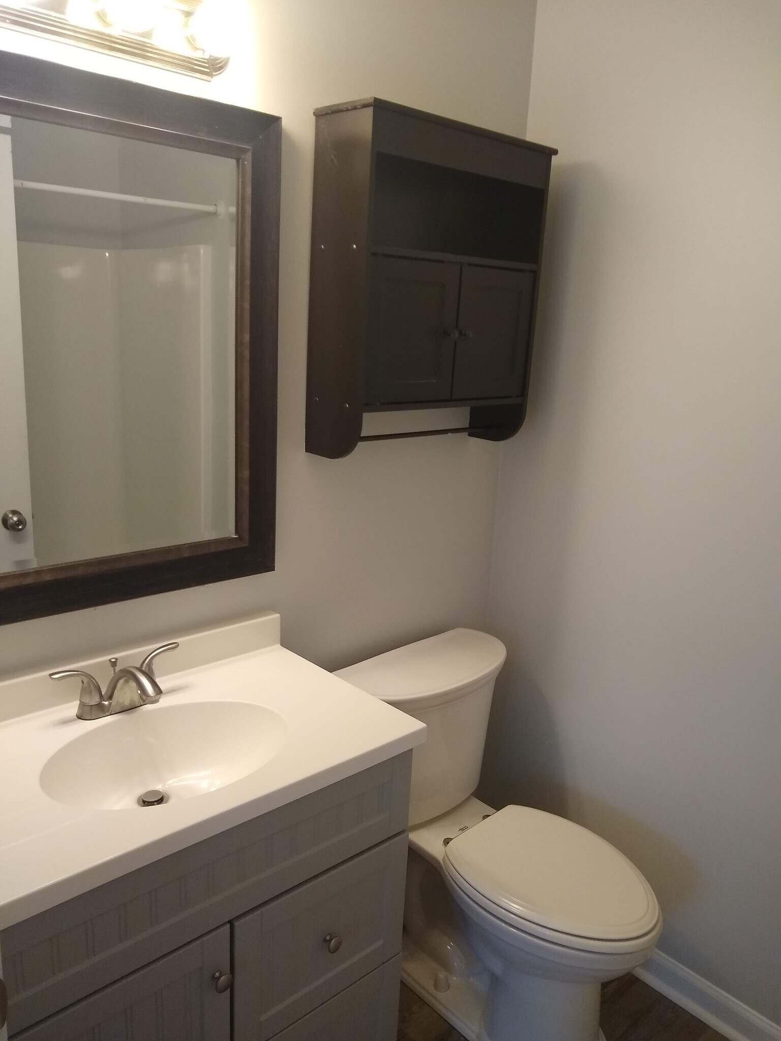 Master bath - 967 may Apple dr
