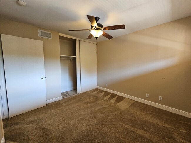 Building Photo - 12600 Melville Dr