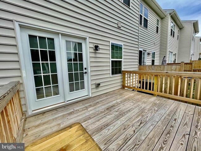 Building Photo - 30 Quebec Ct