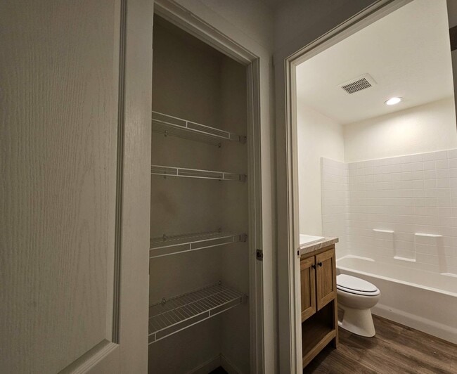 Building Photo - 1409 N French St