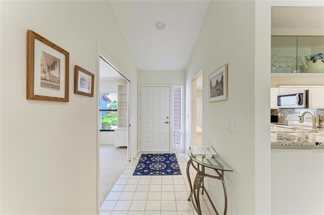 Building Photo - 3946 Wilshire Cir E