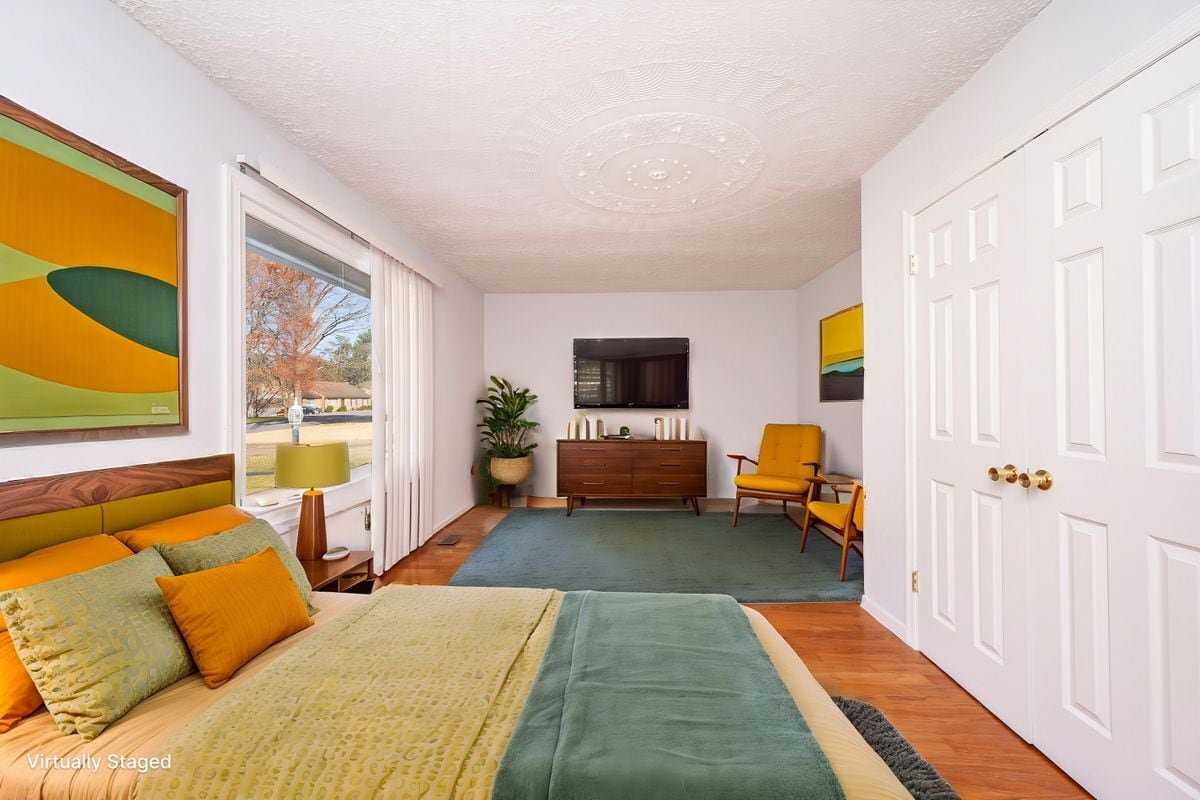 Building Photo - 7800 Tamarind Dr