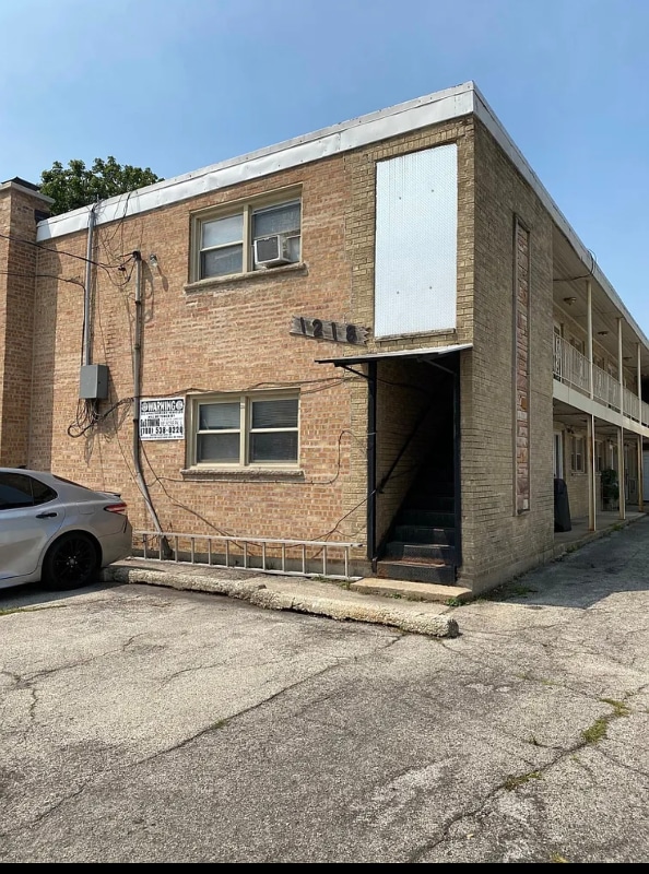 Building Photo - 1218 Circle Ave