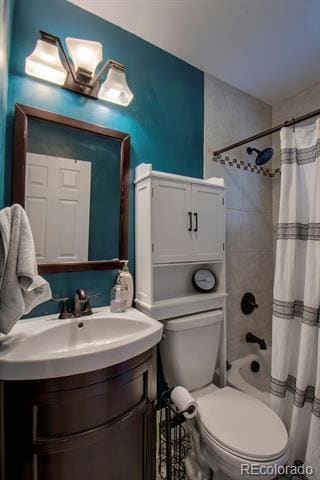 Building Photo - 600 S Canosa Ct