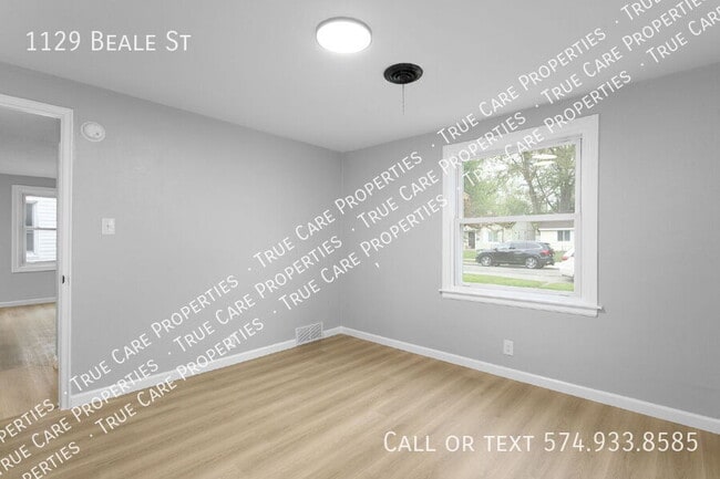 Building Photo - 1129 W Beale St