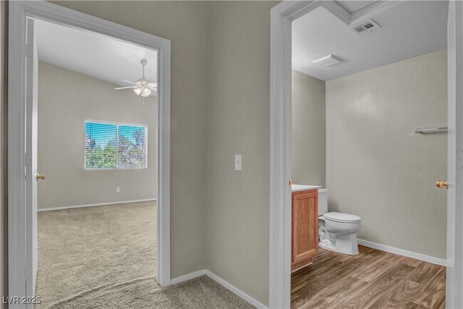 Building Photo - 2052 Jade Creek St