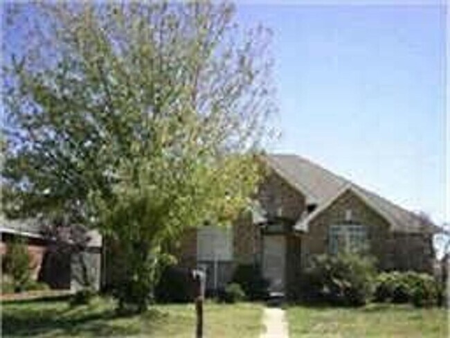 Primary Photo - Mesquite home in Creek Crossing!