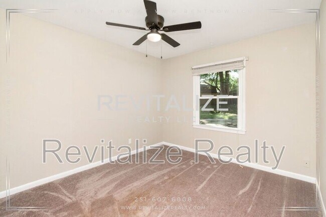 Building Photo - 4053 Sallie Ct