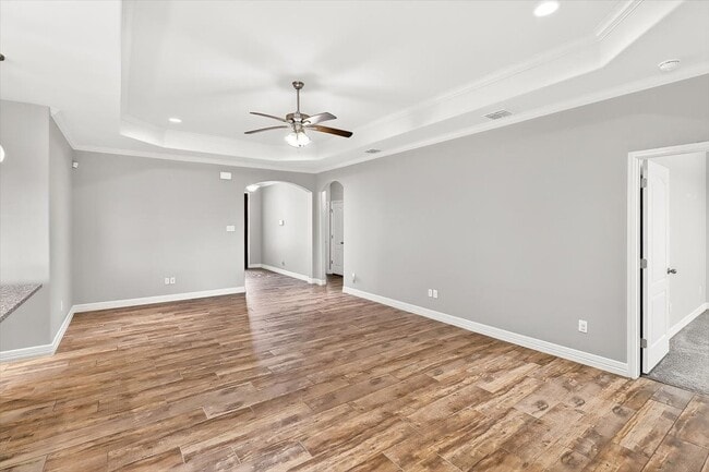 Building Photo - 2214 Cuarzo Dr