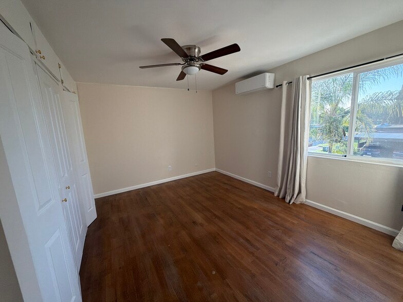 Master Bed - 1565 Mendocino Dr