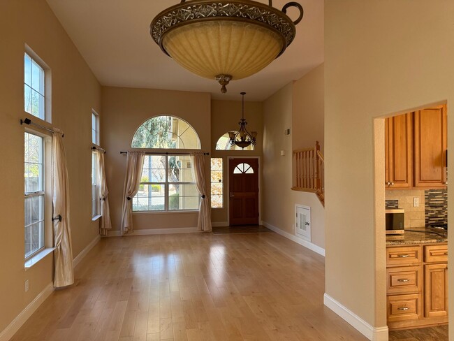 Building Photo - 212 Montevideo Cir