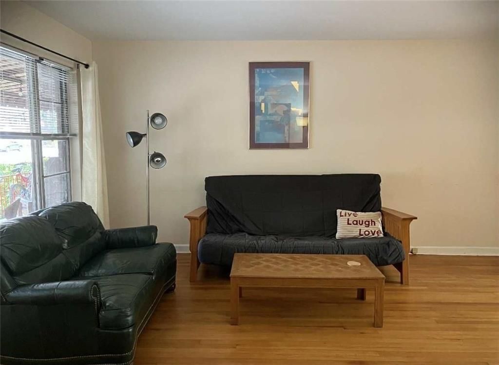 Building Photo - 1515 Beech Valley Way NE