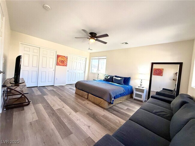 Building Photo - 3817 Bayamon St