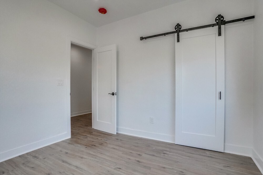 Building Photo - 2708 Cincinnati St