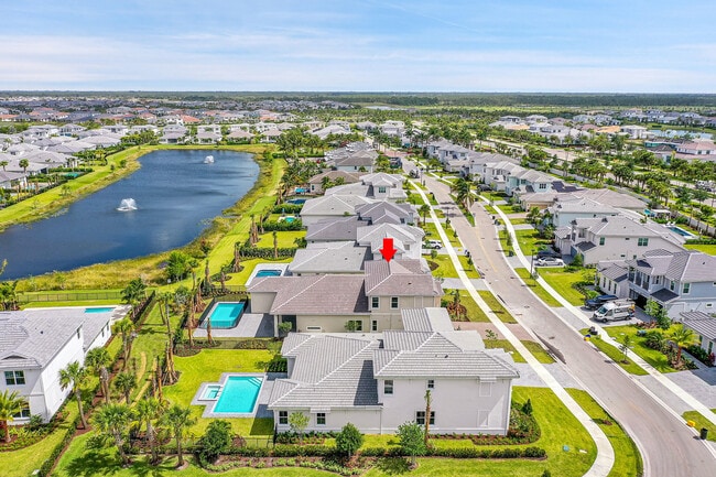 Building Photo - 9341 Crestview Cir