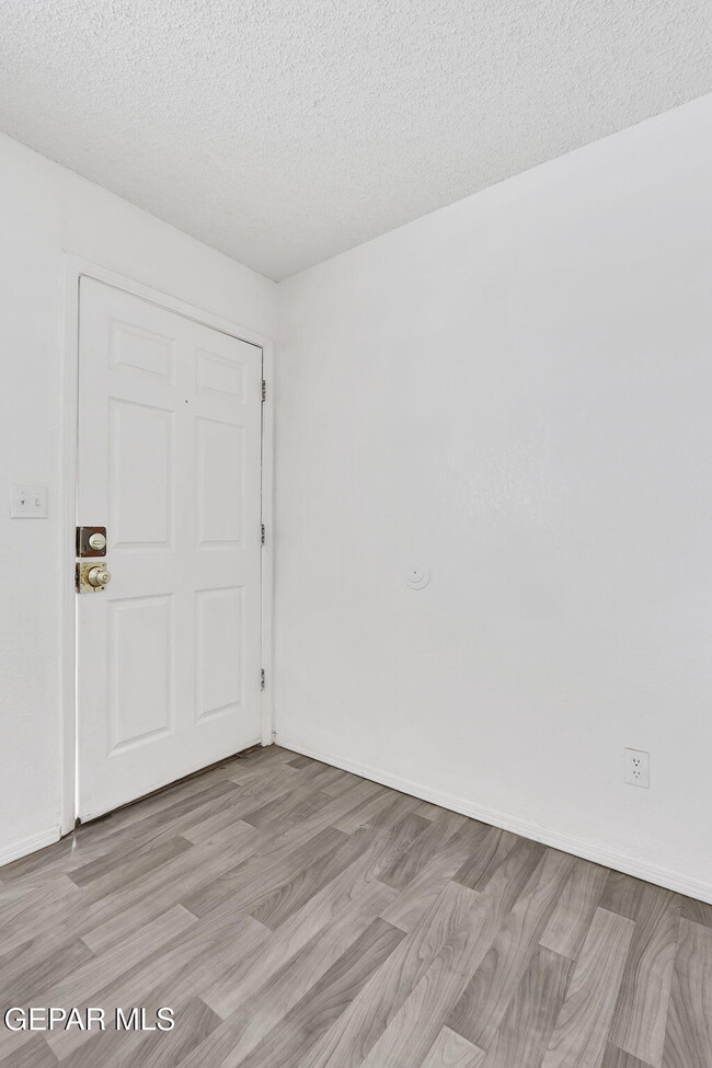 Building Photo - 3030 George Dieter Dr