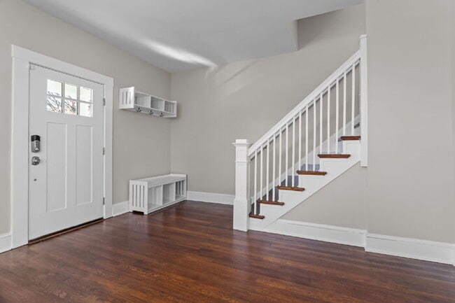 Building Photo - Updated 1920s Colonial in Northside – 3 Bed, 4 Bath – Available Now – $2,895/mo