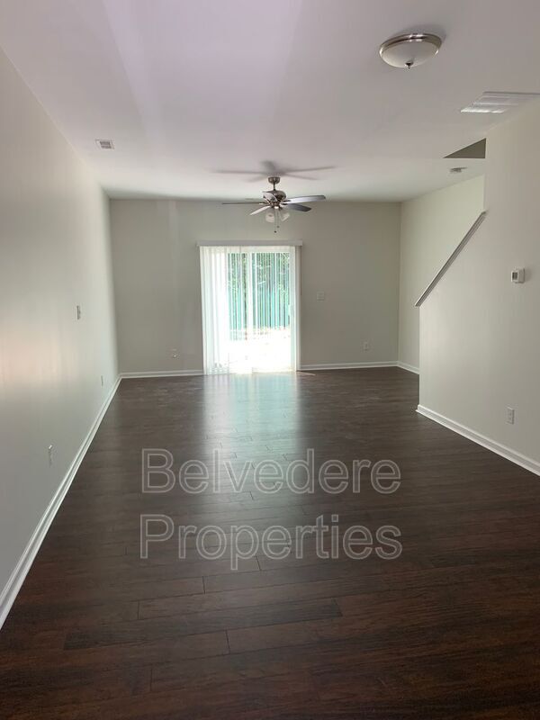 Building Photo - 105 Sommerwall Pl