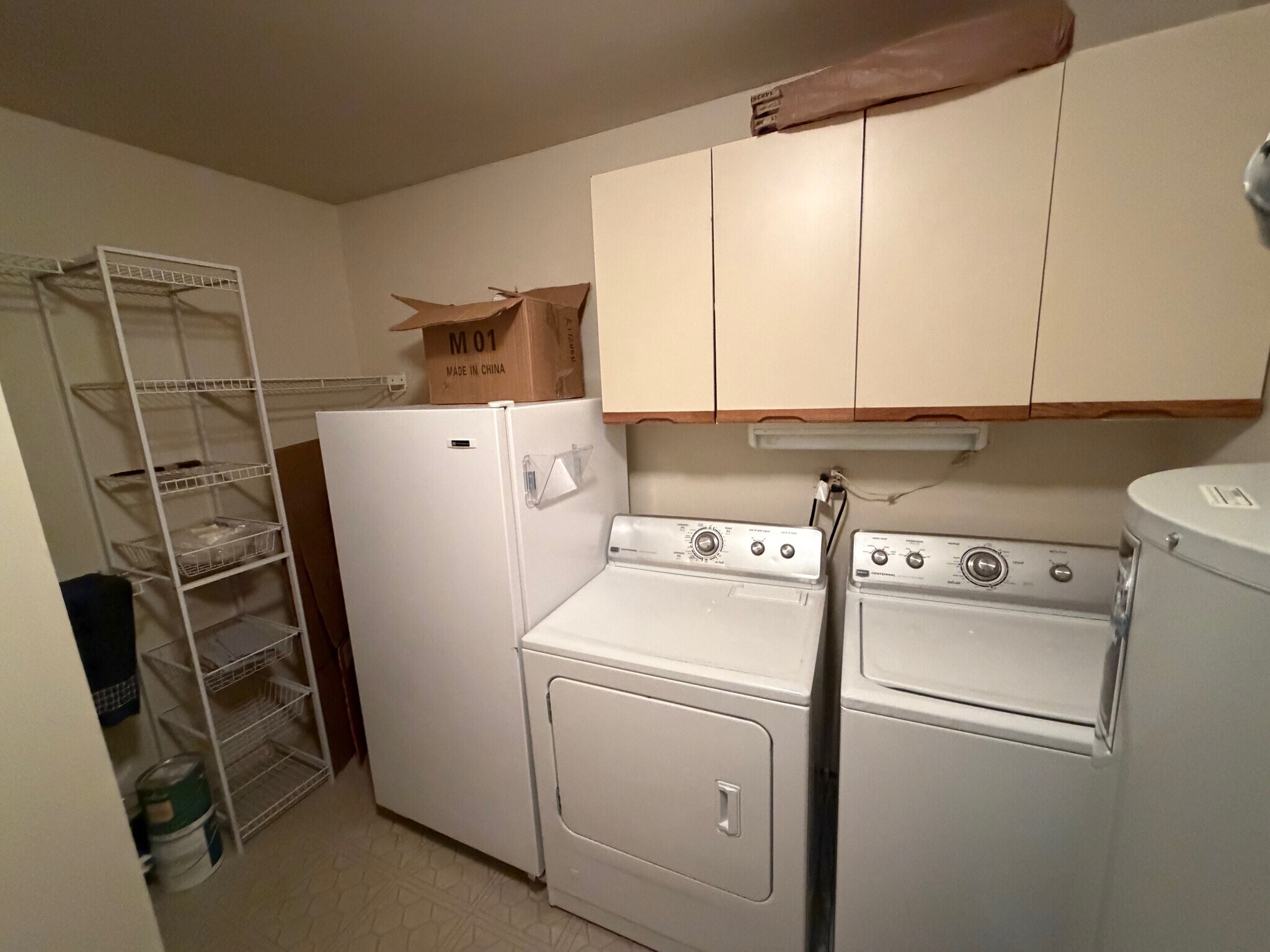 Building Photo - 608 Berkley Ct
