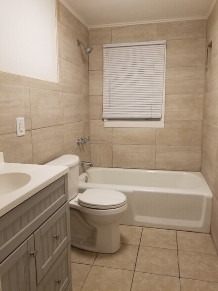 Building Photo - 301 Culbreth Ave