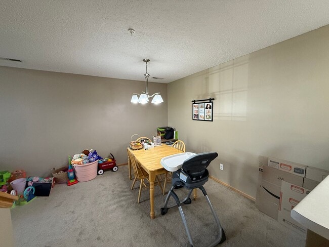 Building Photo - Beautiful 2 Bed, 2 Bath Townhome for Rent ...