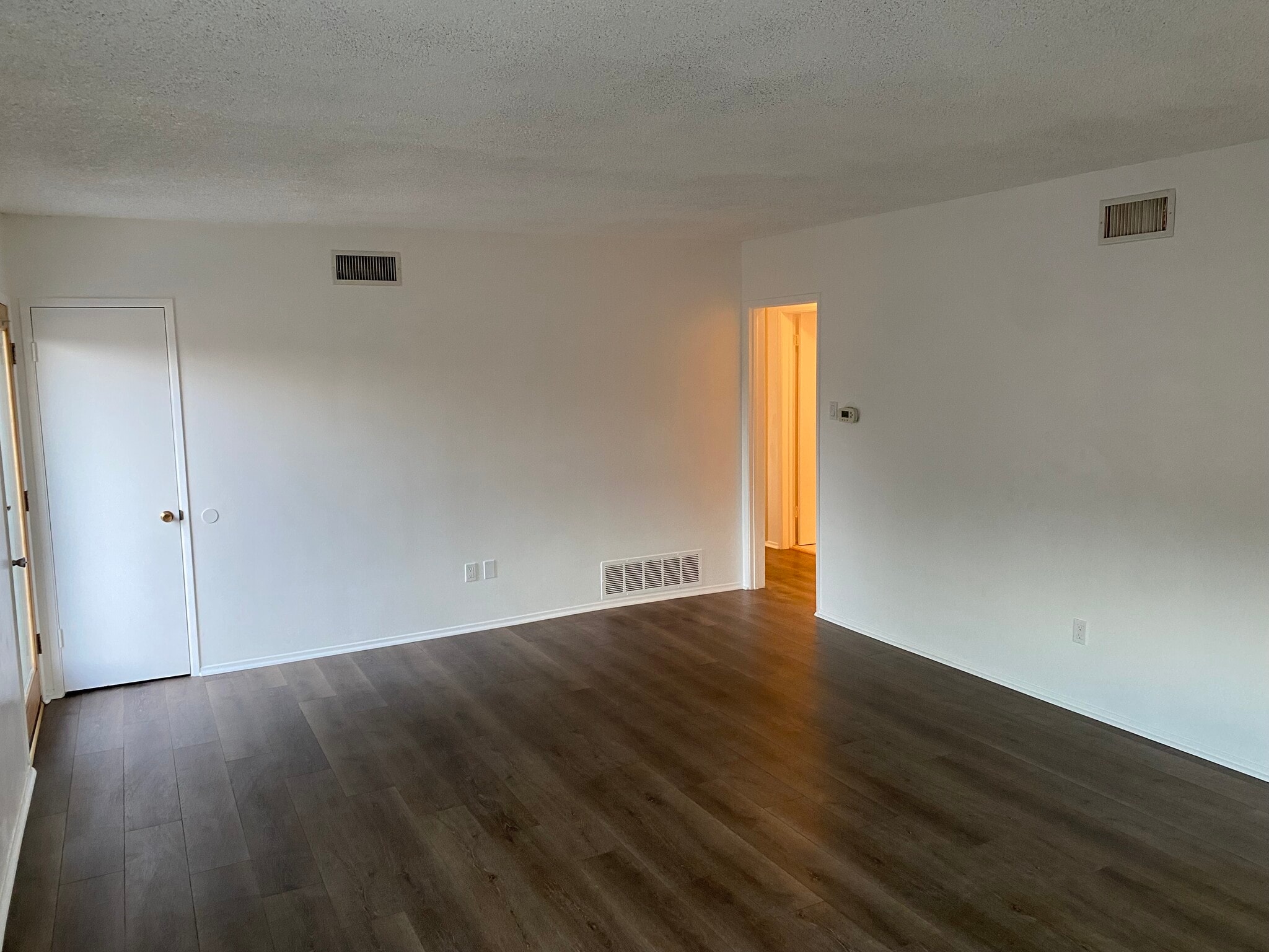 Living room - 6716 Pollard St