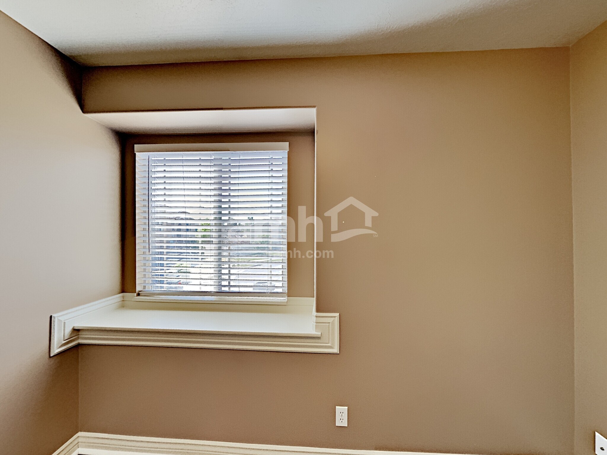 Building Photo - 2216 S 2685 W