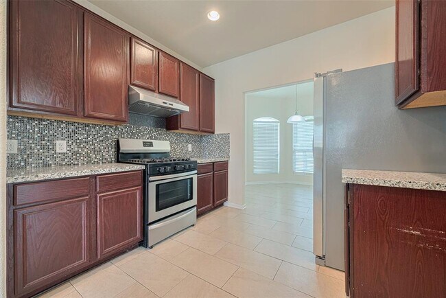 Building Photo - 18402 Each Elm Way