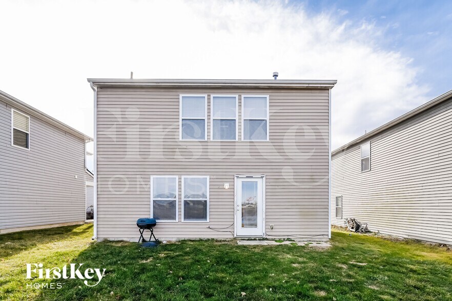Building Photo - 8624 Hosta Way